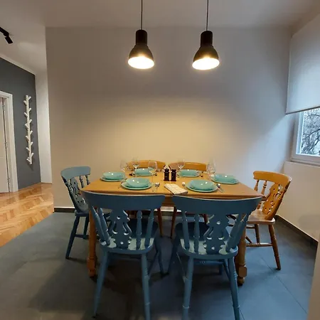 Apartment Dalmatinska *
